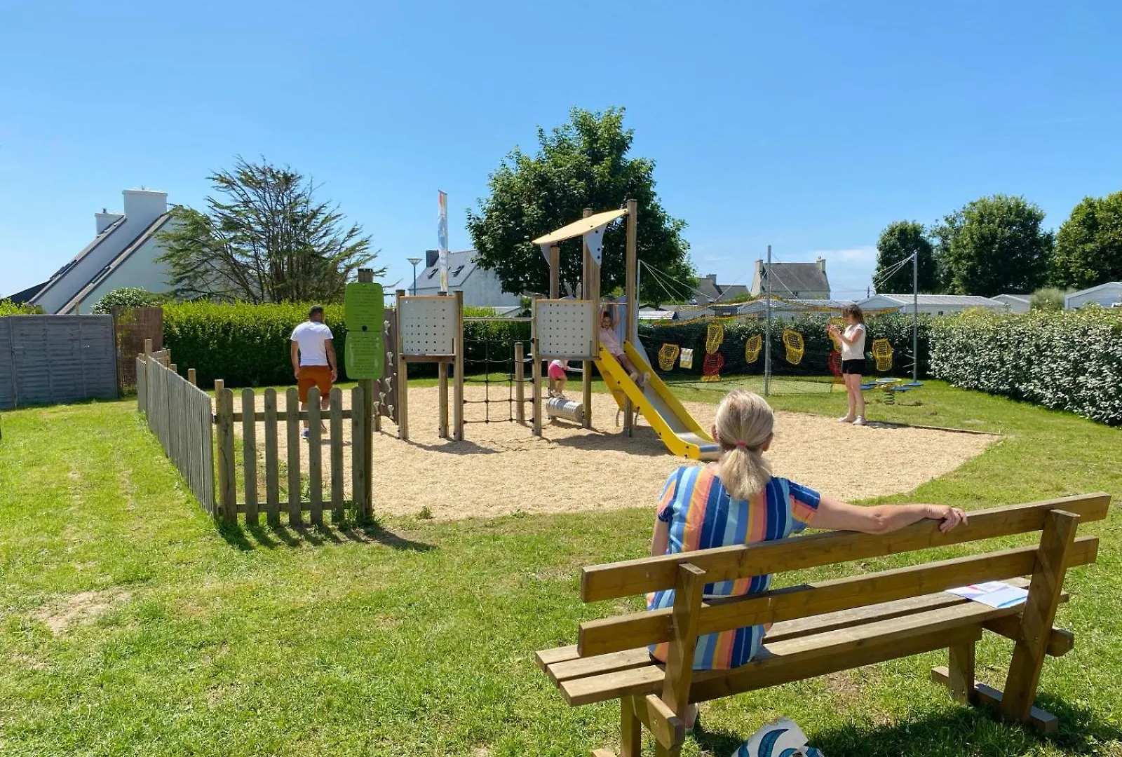 Camping La Corniche Plozevet Campsite
